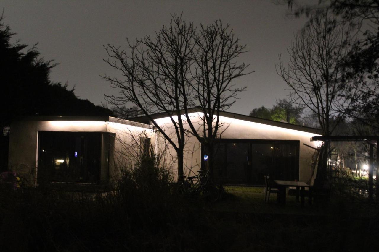 Bungalow Haarlem Amsterdam With Jacuzzi Vijfhuizen Exterior foto