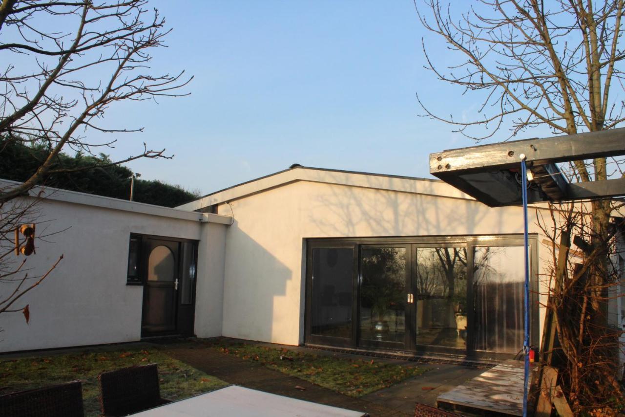 Bungalow Haarlem Amsterdam With Jacuzzi Vijfhuizen Exterior foto